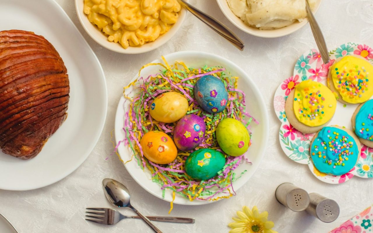 Decorated Easter eggs in a bowl